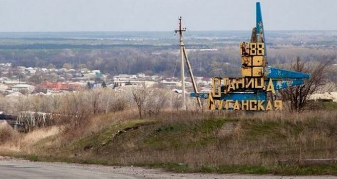 Террористы обстреляли КПВВ на линии разграничения на Донбассе