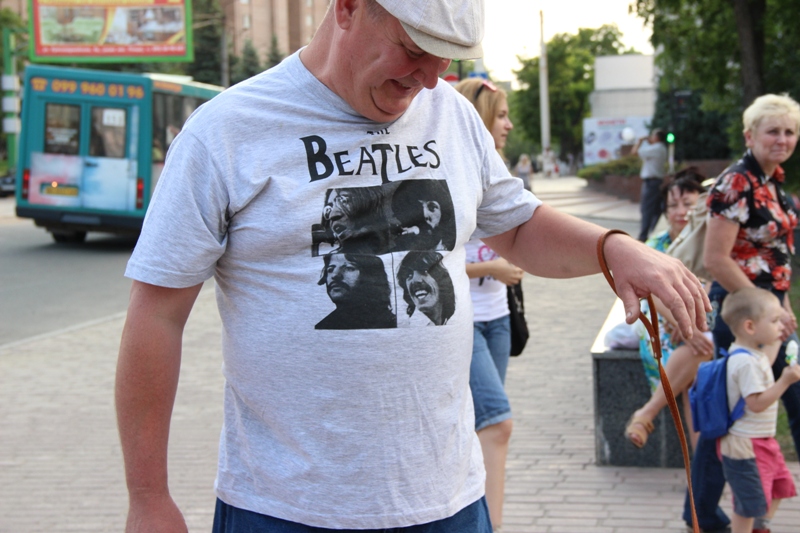 Полу Маккартни будет приятно Луганчане приготовили музыканту подарок фото видео