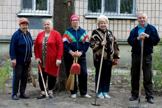 По инициативе Владимира Медяника жители Медгородка провели уже третий субботник