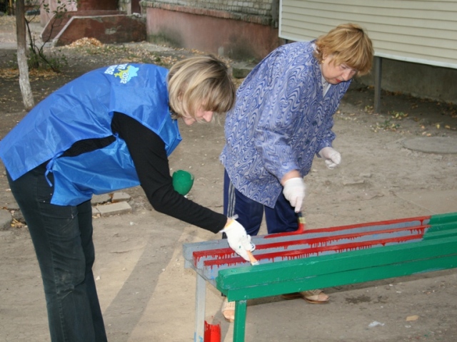 При содействии Владимира Медяника на квартале Шевченко состоялся субботник с музыкой