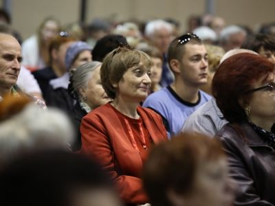 Елена Бондаренко и Владимир Медяник обсудили проблемы трудоустройства луганчан