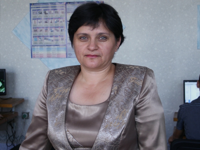 На Краснодонщине благодаря Владимиру Медянику продолжается компьютеризация школ