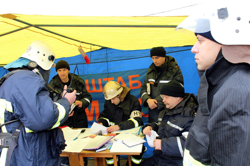 В Луганске тушили ночной клуб Опера фото