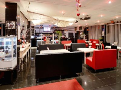 Как совместить жаркое из баранины с театром и кино фото