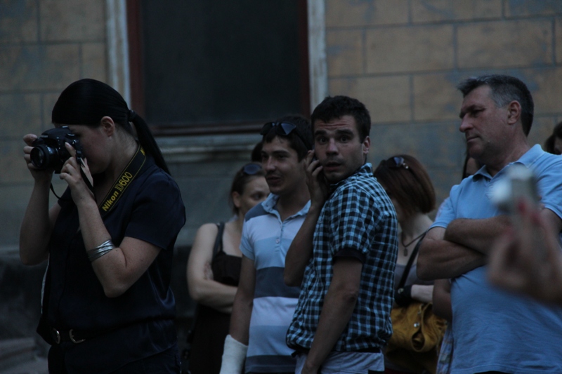 Самоубийство чревоугодие и прочие грехи показали зрителям фото видео