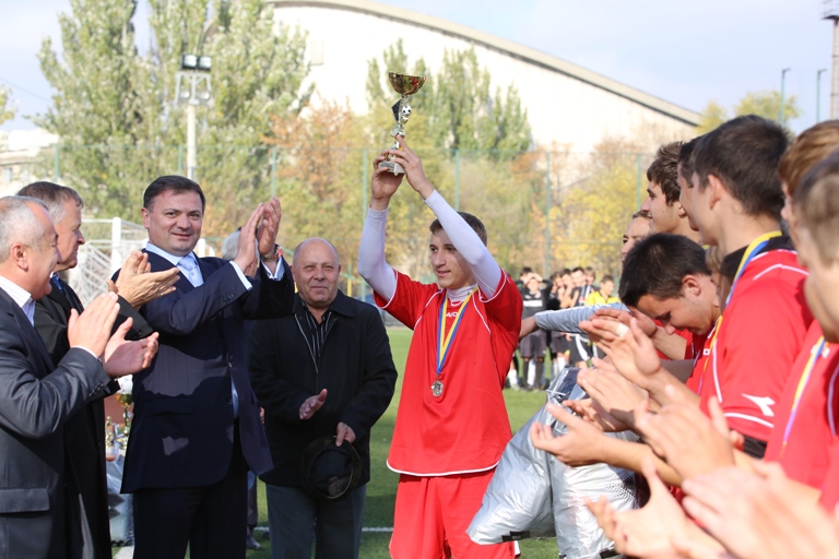 Стал известен победитель турнира по футболу на Кубок Владимира Медяника