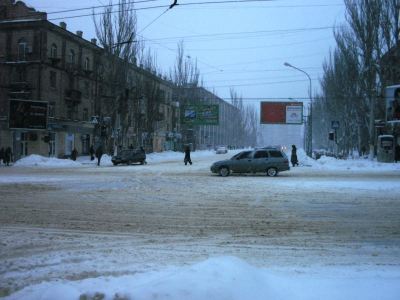 Погода в Луганске третий день идет снег фото