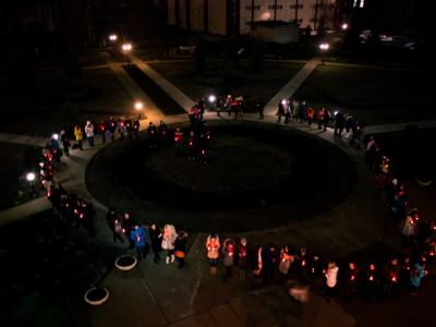 Сердце любви зажгли в Луганске фото