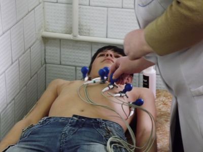 Метинвест подарил детской больнице Краснодона современный кардиограф фото