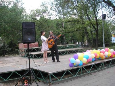 Бардовские песни стихи огненное шоу В Луганске проходит фестиваль Душа фото видео