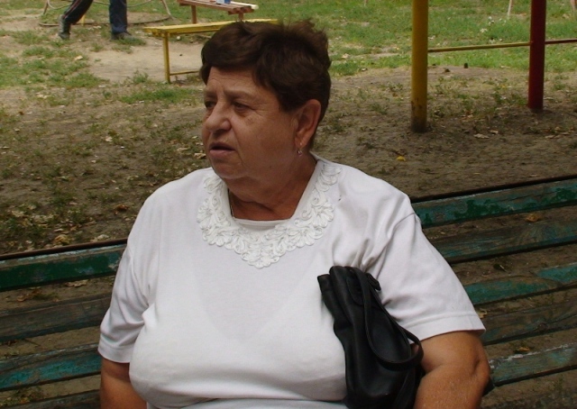 Владимир Медяник помог провести субботник на Советской