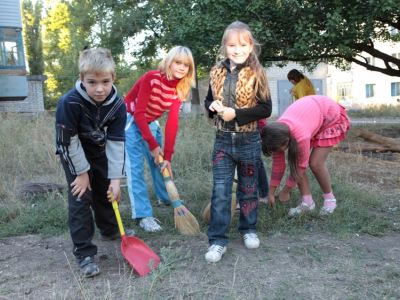 В Молодогвардейске при поддержке Владимира Медяника провели субботник