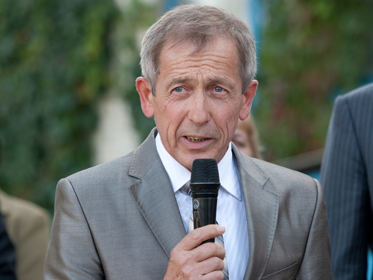 В Новосветловке при содействии Владимира Медяника оборудовали площадку в яслисаде Аленушка