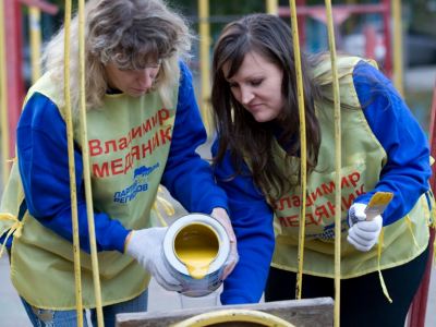 Благодаря программе Владимира Медяника на улице Коцюбинского теперь чисто