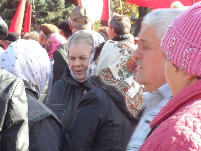 Митинг с участием Петра Симоненко прошел в Луганске под аккомпанемент Радикальной партии Ляшко фото видео