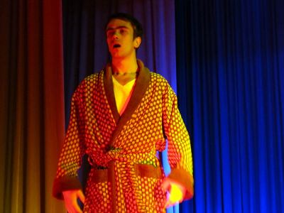 В Луганске появился еще один театр Первый негосударственный фото