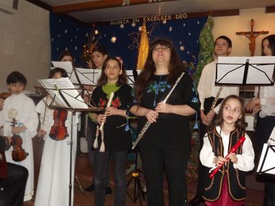 В Луганске спели интернациональные колядки фото видео