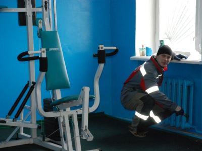 Для шахтеров Краснодонугля открыли новый спортзал фото