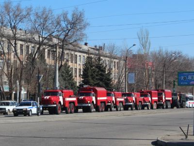 Технику луганских спасателей направили в Киев для борьбы с паводком фото
