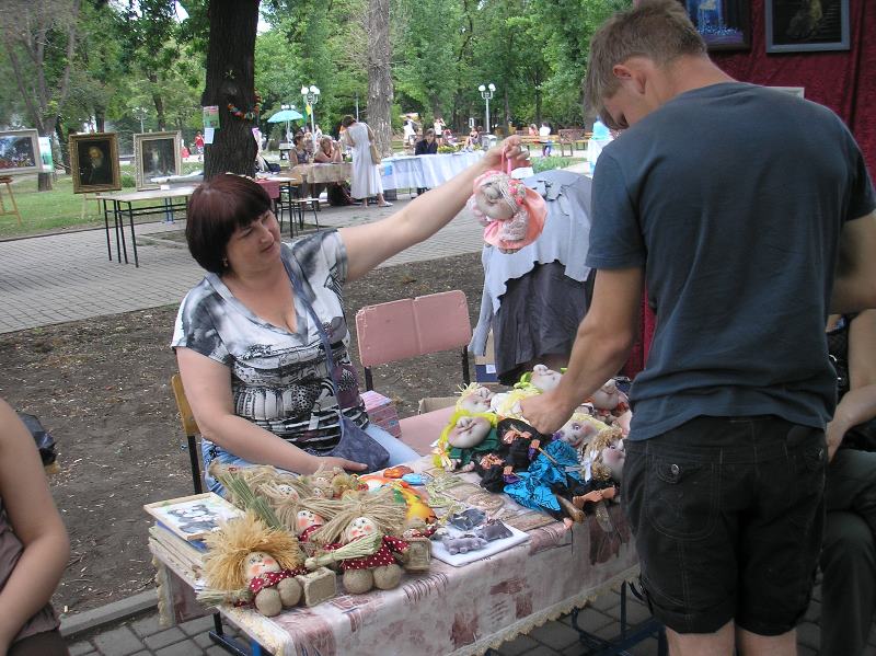 Бардовские песни стихи огненное шоу В Луганске проходит фестиваль Душа фото видео