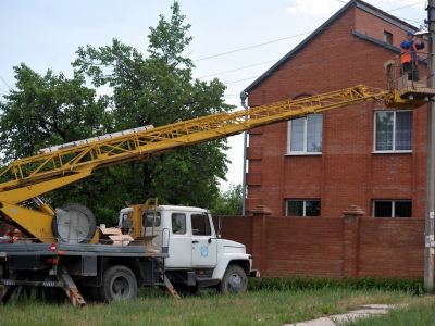 Луганские фонари переводят в режим эконом фото