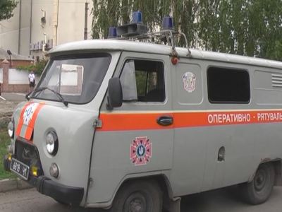 В Луганске милиционер спас жизнь летней девочки