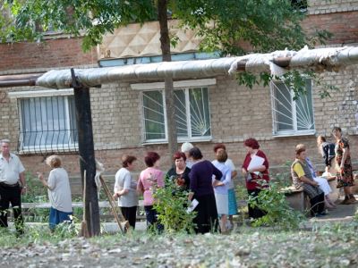 На квартале Шевченко при поддержке Владимира Медяника провели масштабный субботник фото