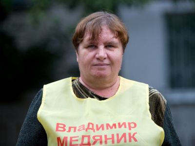 По инициативе Владимира Медяника в Краснодоне провели дружный субботник