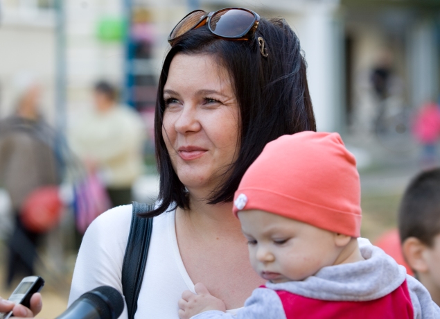 В Краснодоне при содействии Владимира Медяника открыли новую детскую площадку