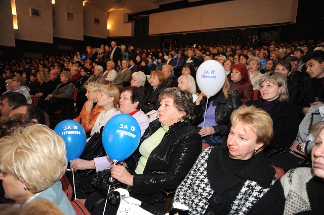 Юрий Терников реальными делами убедил жителей округа что ему можно доверять Сергей Тигипко