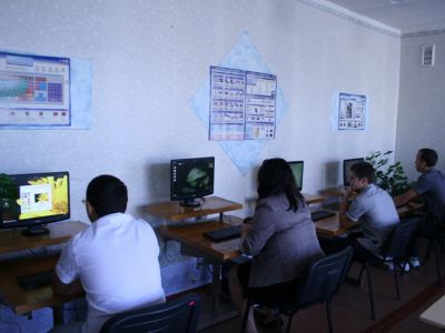 На Краснодонщине благодаря Владимиру Медянику продолжается компьютеризация школ