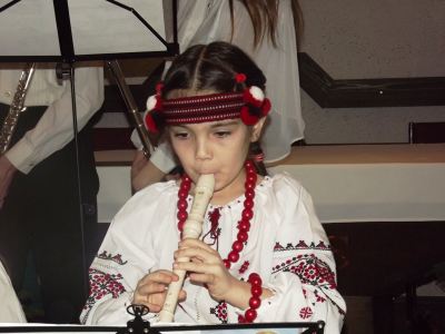 В Луганске спели интернациональные колядки фото видео