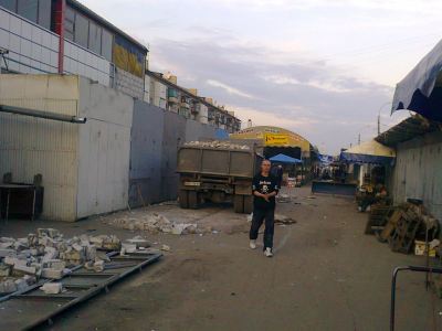 В Луганске продолжается демонтаж торговых рядов фото