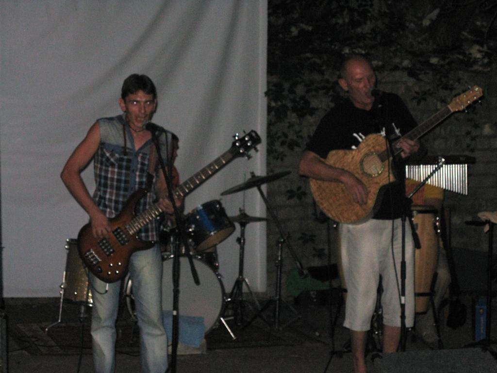 Группа Zималь Band порадовала луганских любителей альтернативного рока фотовидео