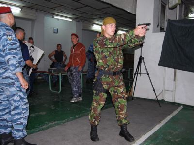 В Луганске испытывали бойцов Беркута