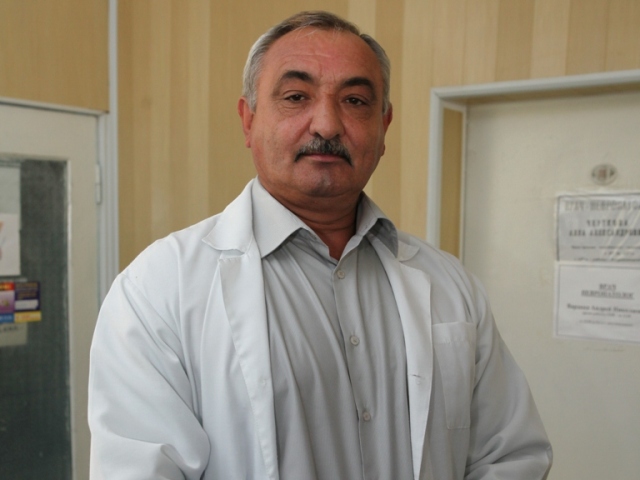 Владимир Медяник провел встречу с медиками больницы в Новосветловке