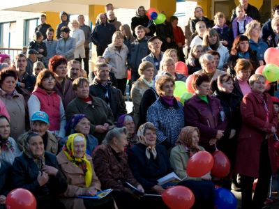 Владимир Медяник поздравил жителей Новоанновки с летием села