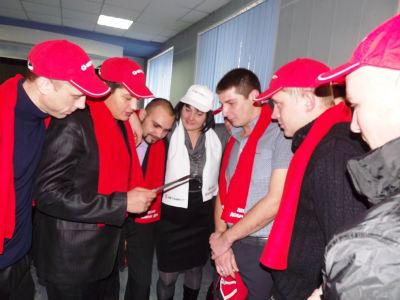 В Краснодоне стартовала волонтерская акция Десант добрых дел фото