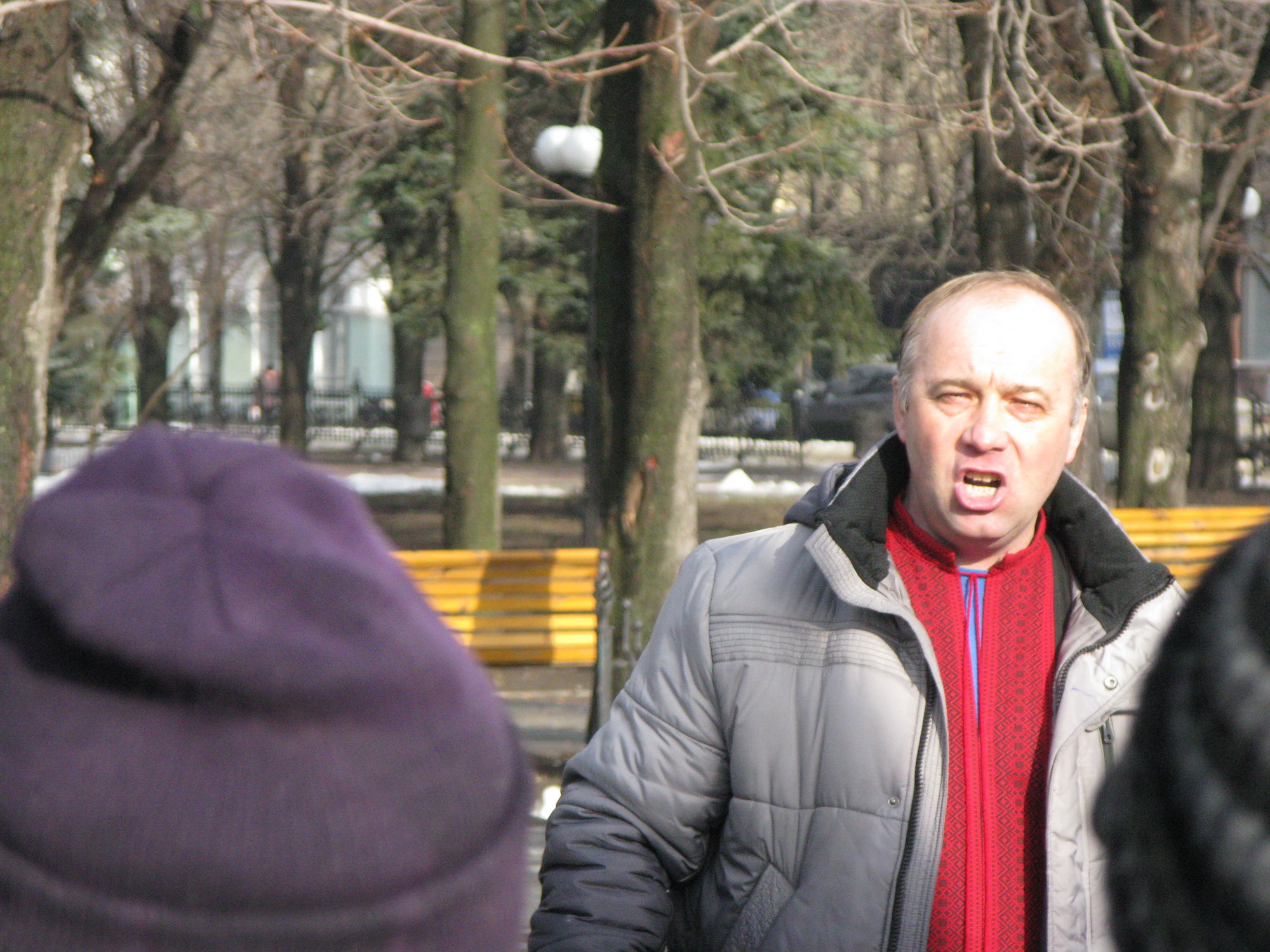 В Луганске оппозиция беззвучно отпраздновала День соборности Украины фото