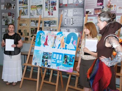 Тема ковра раскрыта В Луганске создали новую коллекцию одежды фото