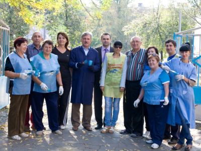 При содействии Владимира Медяника улицу Даля продолжают облагораживать