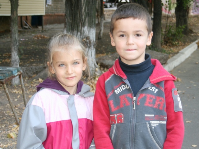 При содействии Владимира Медяника на квартале Шевченко состоялся субботник с музыкой