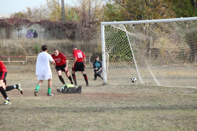 Определен бронзовый призер турнира по футболу на Кубок Владимира Медяника
