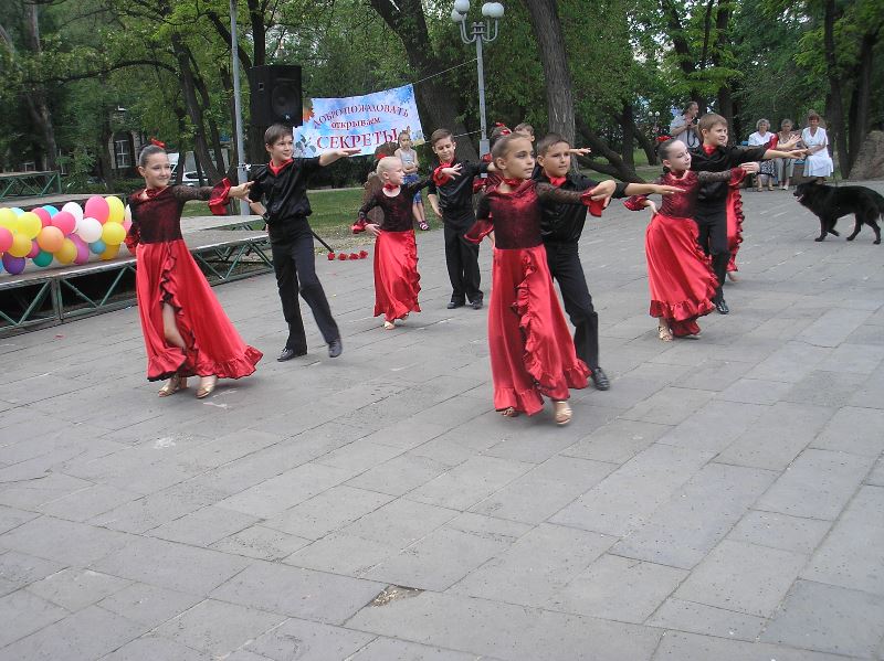 Бардовские песни стихи огненное шоу В Луганске проходит фестиваль Душа фото видео