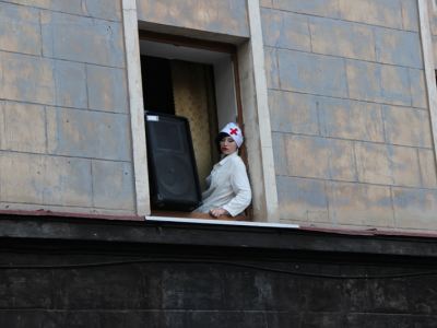 Самоубийство чревоугодие и прочие грехи показали зрителям фото видео