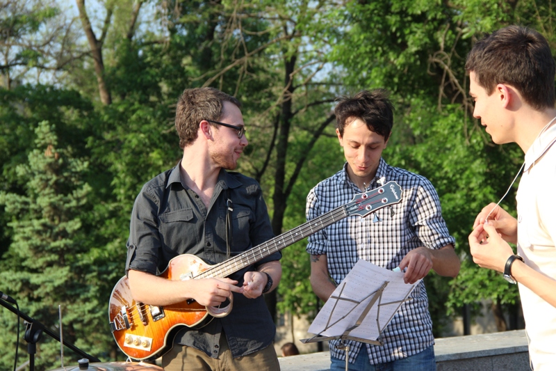 Полу Маккартни будет приятно Луганчане приготовили музыканту подарок фото видео