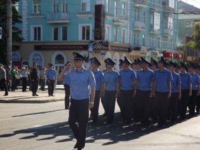 Репетицию парада ко Дню Победы провели в Луганске фото видео