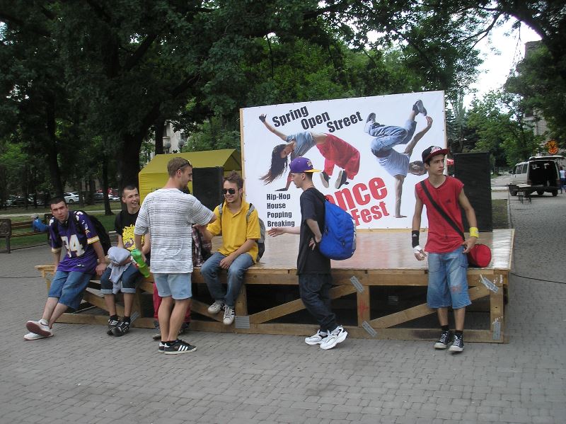 Бардовские песни стихи огненное шоу В Луганске проходит фестиваль Душа фото видео