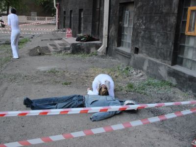 Самоубийство чревоугодие и прочие грехи показали зрителям фото видео