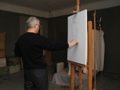 Уникальный конкурс среди молодых художников проходит в Луганске фото видео